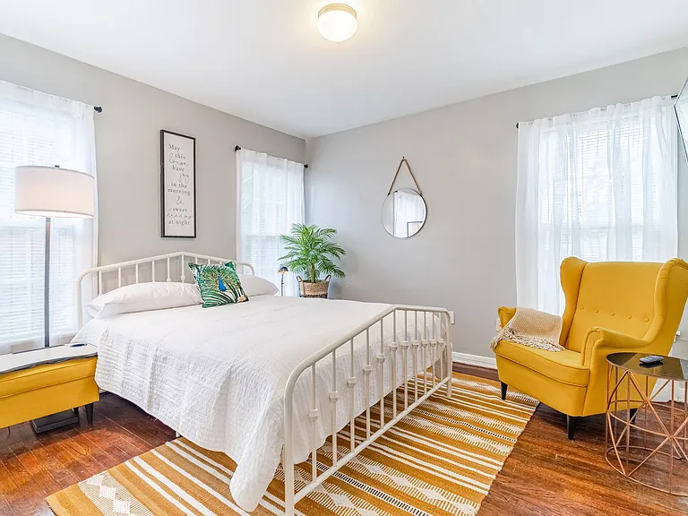 1201 W Alan Ave — Photo 4
