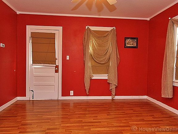 4th image of 429 N Shawnee Blvd