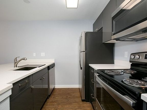 3rd image of 1713 Dexter Ave N APT 202
