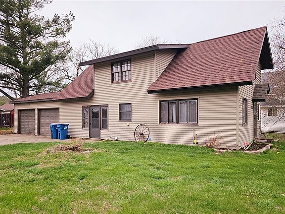 2nd image of 728 Phipps Avenue