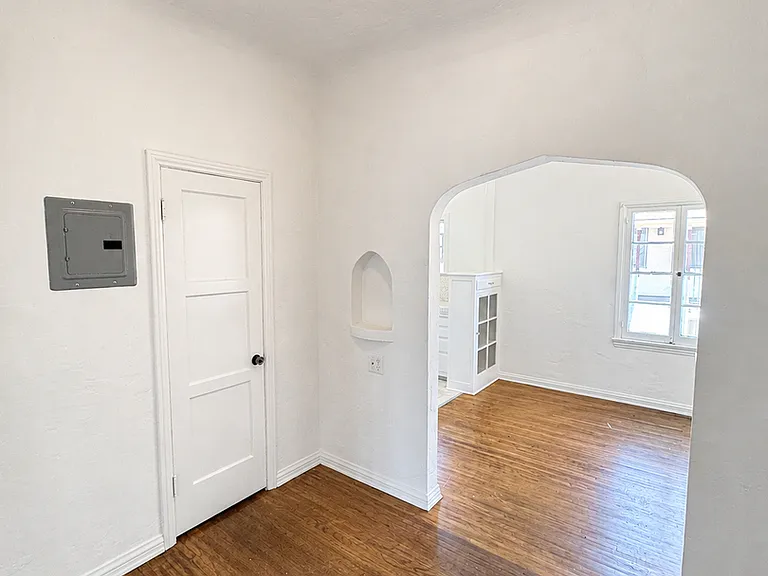 1237 E Santa Clara St — Photo 6