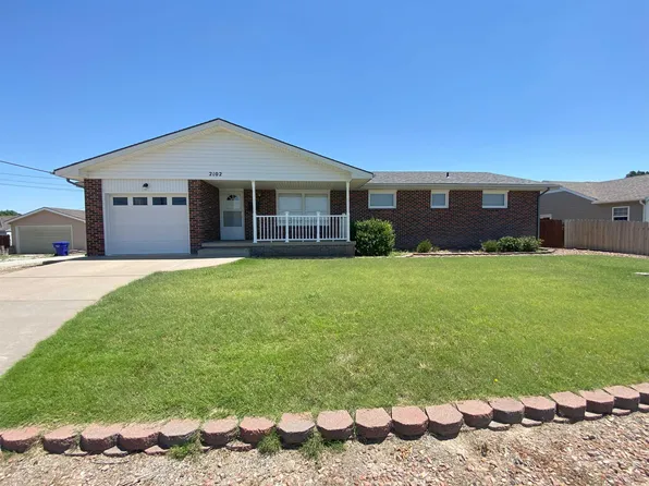 2102 Hall St, Hays, KS 67601