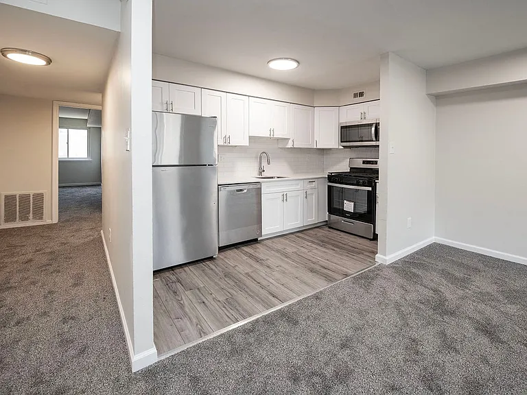 Timbercove Apartments and Townhomes — Photo 28