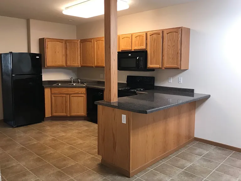 Apartments on Main - Live the Downtown Lifestyle — Photo 10
