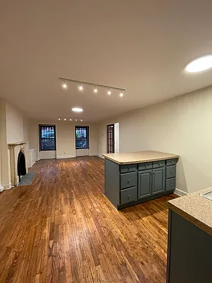 Rented by Compass | media 11