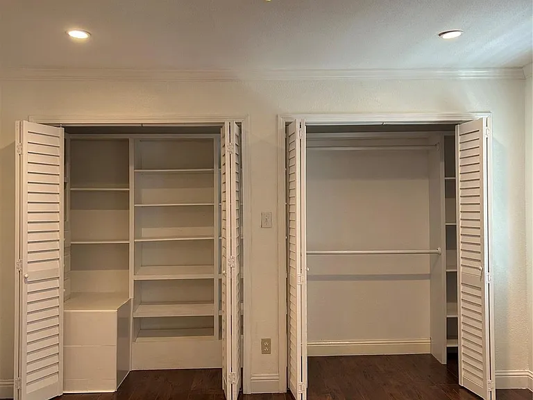 840 Threadneedle St #220 — Photo 17
