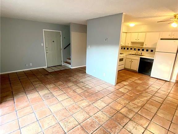 5th image of 2305 Barton Village Cir APT 104