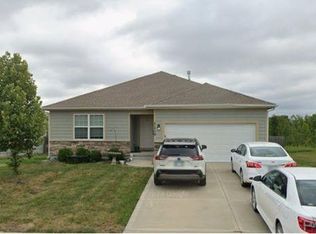31719 W 172nd St, Gardner, KS 66030