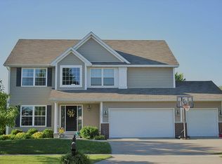 561 Galway Dr, Iowa City, IA 52246
