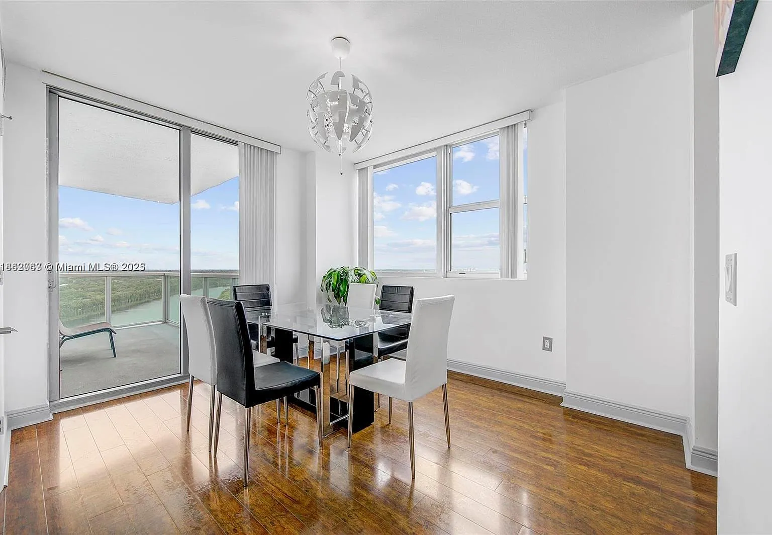 Tao Sawgrass Condominium — Photo 2
