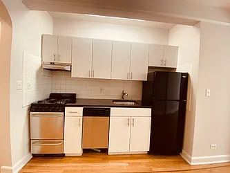 Rented by Metropolis Real Estate of Manhattan