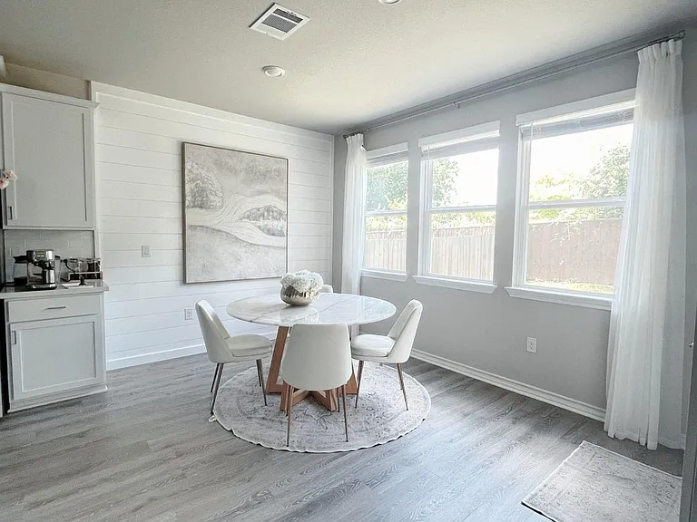 5311 Forader Ln — Photo 6