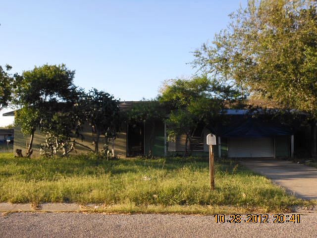 2nd image of 313 Gulf Stream Dr