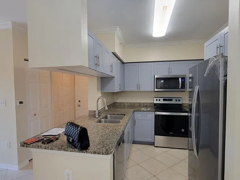 6533 Emerald Dunes Dr #304 — Photo 21