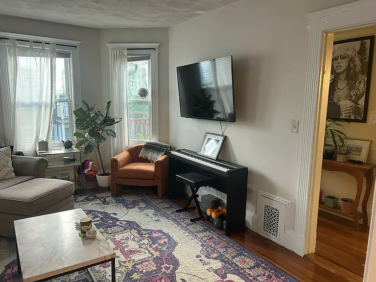23 Montfern Ave #3 — Photo 3