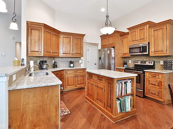 4th image of 709 Gittings Ave