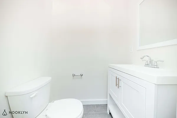 Rented by Nooklyn NYC LLC | media 41