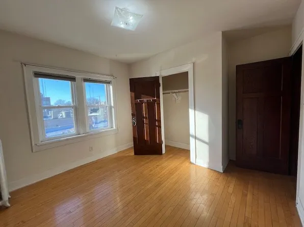 3951-55 N. Farwell Ave.