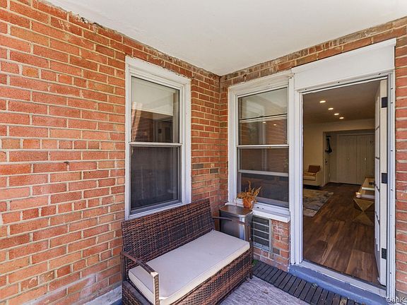 5th image of 250 N Broadway #5B