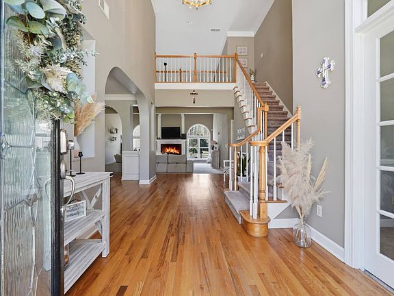 3rd image of 1841 McConnell Rd