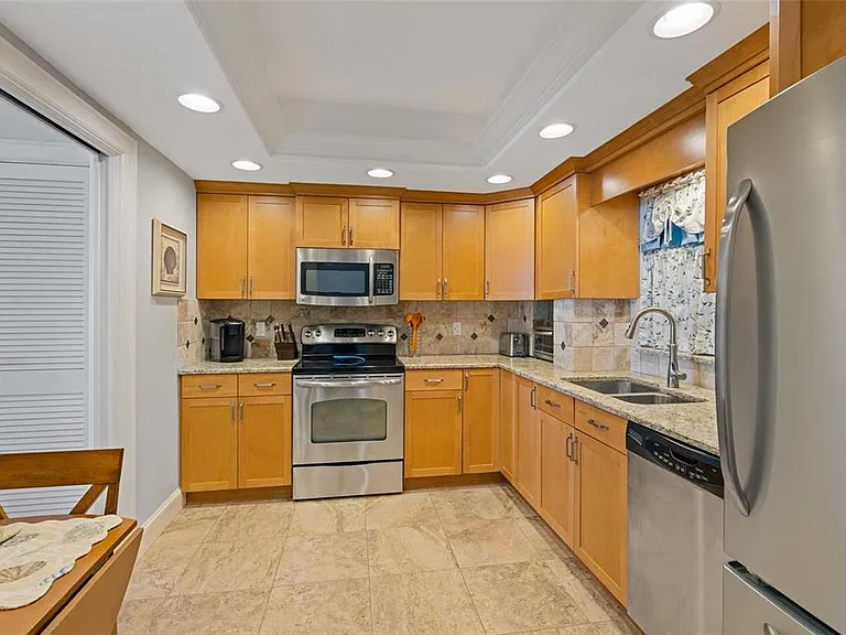 4950 Gulf Blvd #605 — Photo 14
