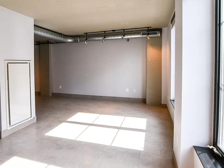 Light and Bright Living Space