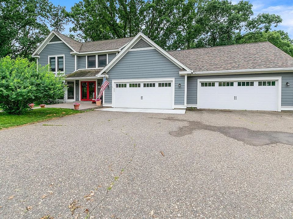 1st image of 523 Knollwood Dr