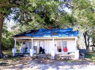 533 E 3rd St, Trenton, TN 38382