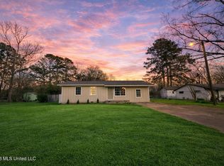 352 Beverly Cir, Crystal Springs, MS 39059