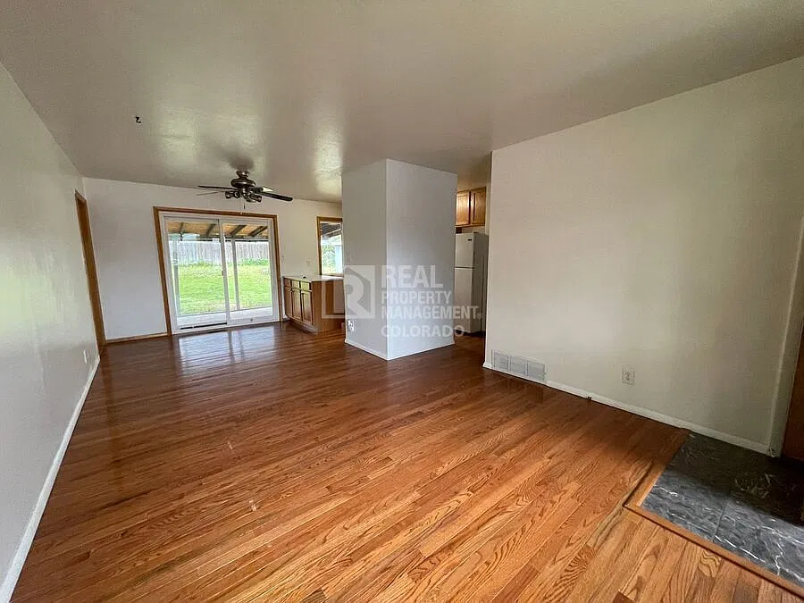 Charming 3-Bedroom Ranch-Style Home in Colorado Springs — Photo 4