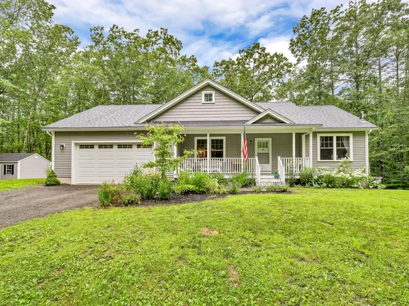 429 Valley Road, North Berwick, ME 03906