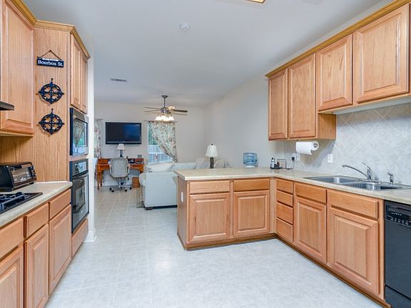 4th image of 41340 Orchid Dr