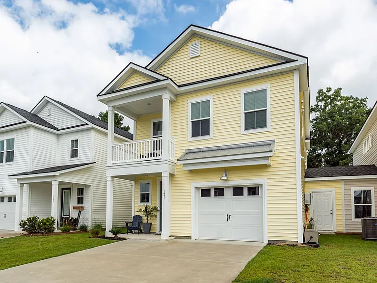 121 Hawthorne Landing Dr — Photo 40