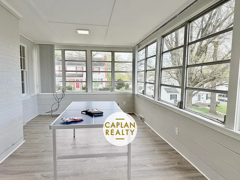 29 Wellington Rd — Photo 8