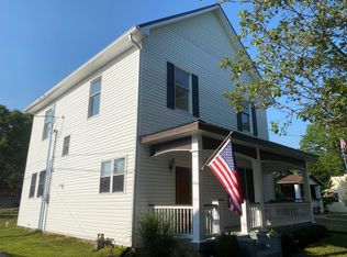 213 E 2nd St, Augusta, KY 41002