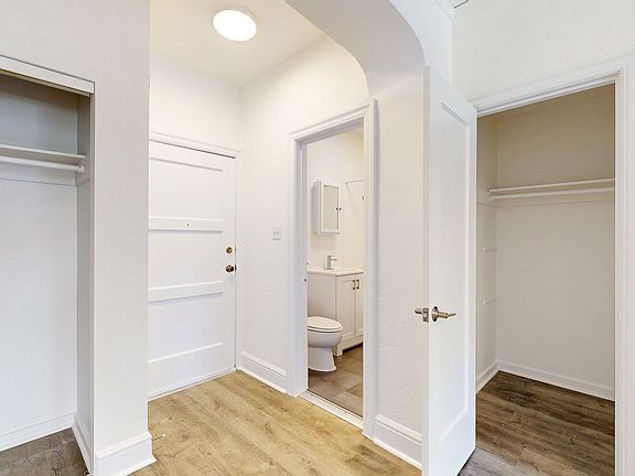 5th image of 729 Ellis St #102