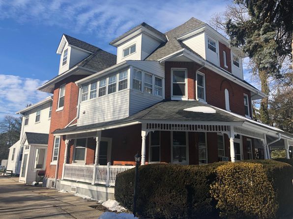805 Penllyn Blue Bell Pike APT 6