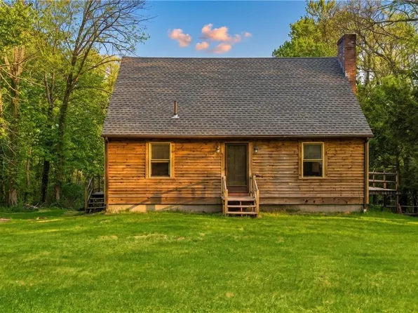 2535 Wallum Lake Rd, Pascoag, RI 02859