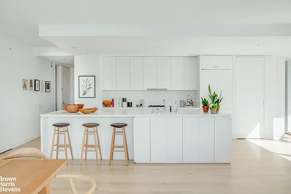 Sold by Brown Harris Stevens | media 23