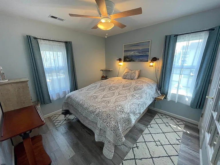 9614 Monmouth Ave — Photo 15