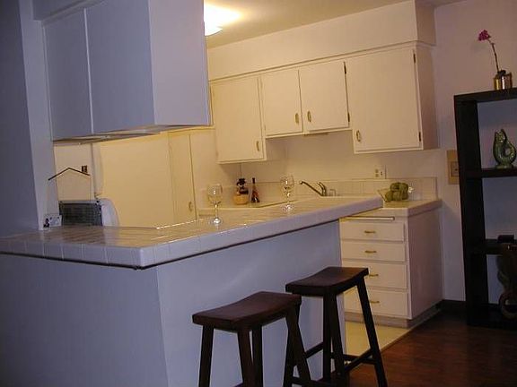 4th image of 3015 Los Prados St APT 216