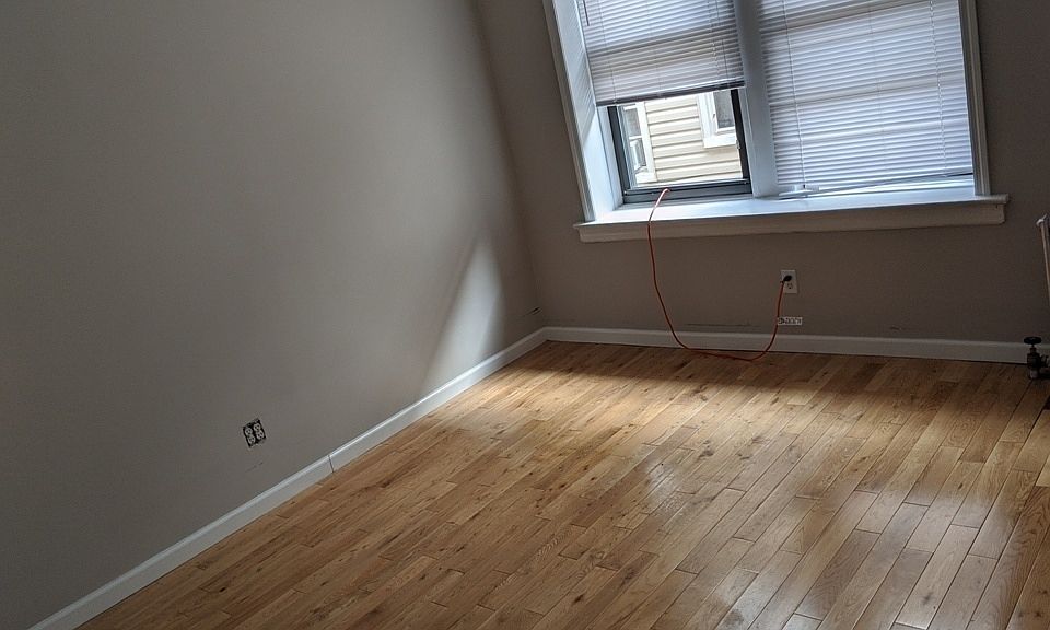 2nd image of 1552 E 58th St #1