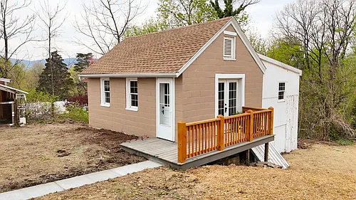 6373 Lincoln Way W Photo 1