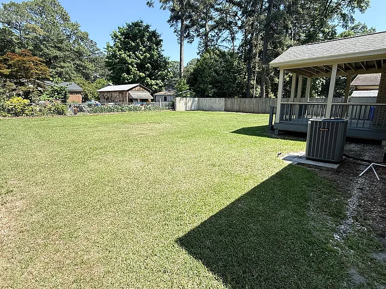 209 Harmony St — Photo 3