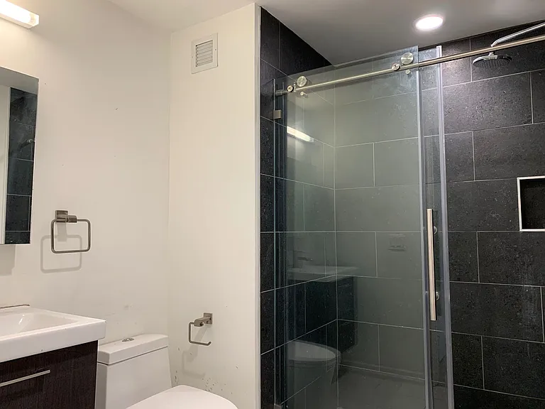 430 Fairmount — Photo 37