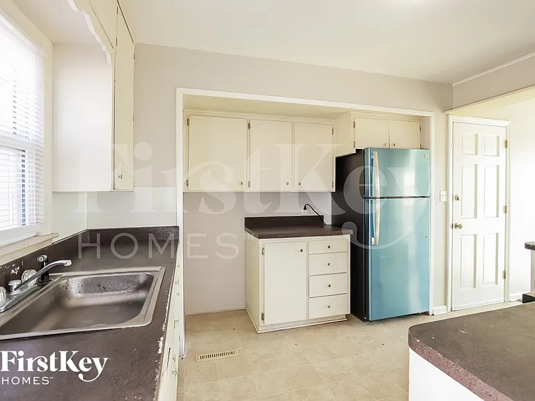 1103 Orchard Ave — Photo 8