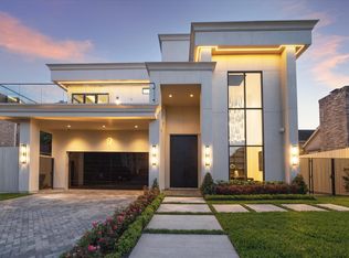 7 Lana Ln, Houston, TX 77027
