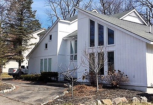1st image of 3949 Clubview Ave