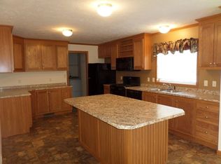 4627 Norfolk Dr, Northville, MI 48167