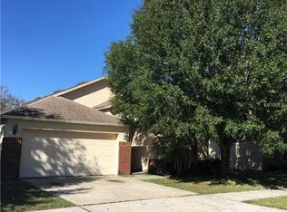 302 Citrus Landing Dr, Plant City, FL 33563